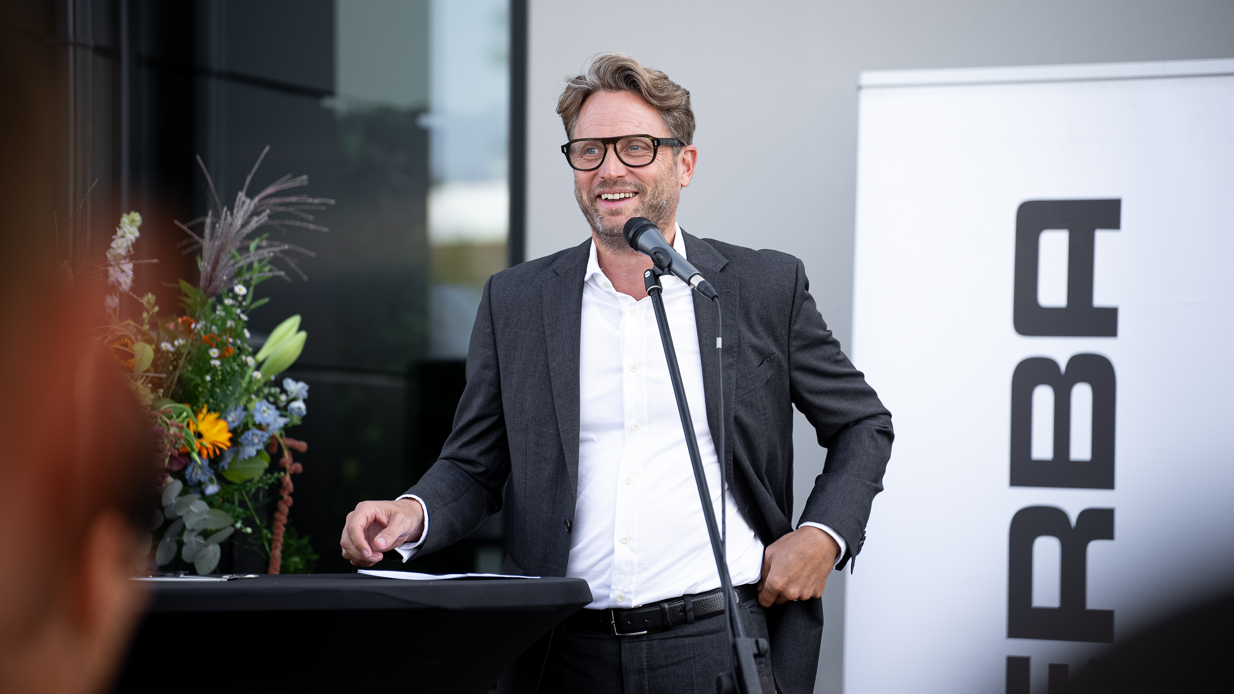 CEO & Gesellschafter Andreas W. Kraut eröffnet den neuen Standort feierlich (© Bizerba)